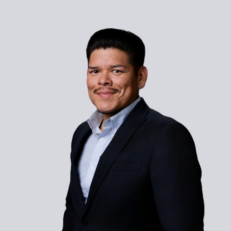 Hussien Montoya — Private Wealth Advisor