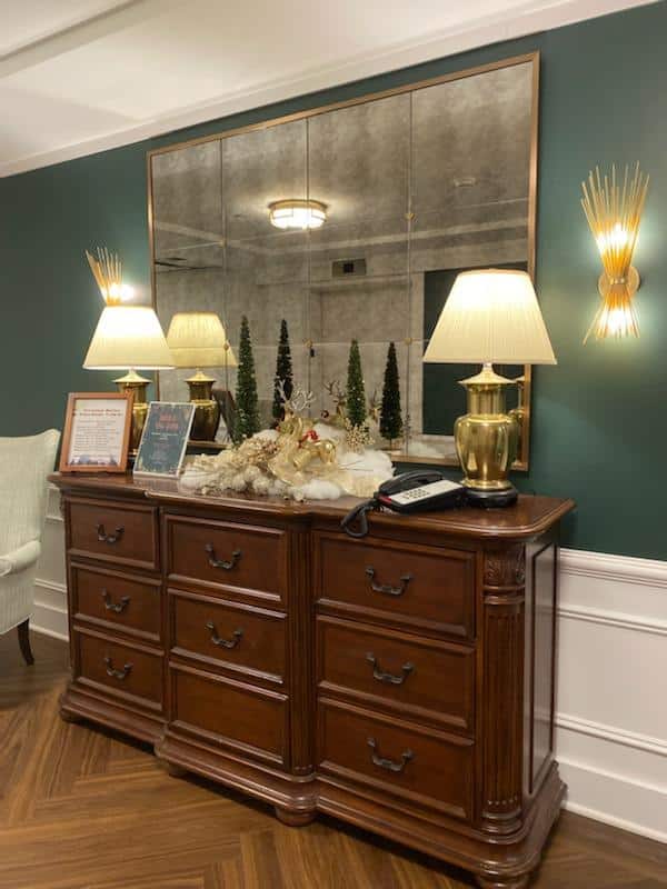 Custom-fit wall mirrors